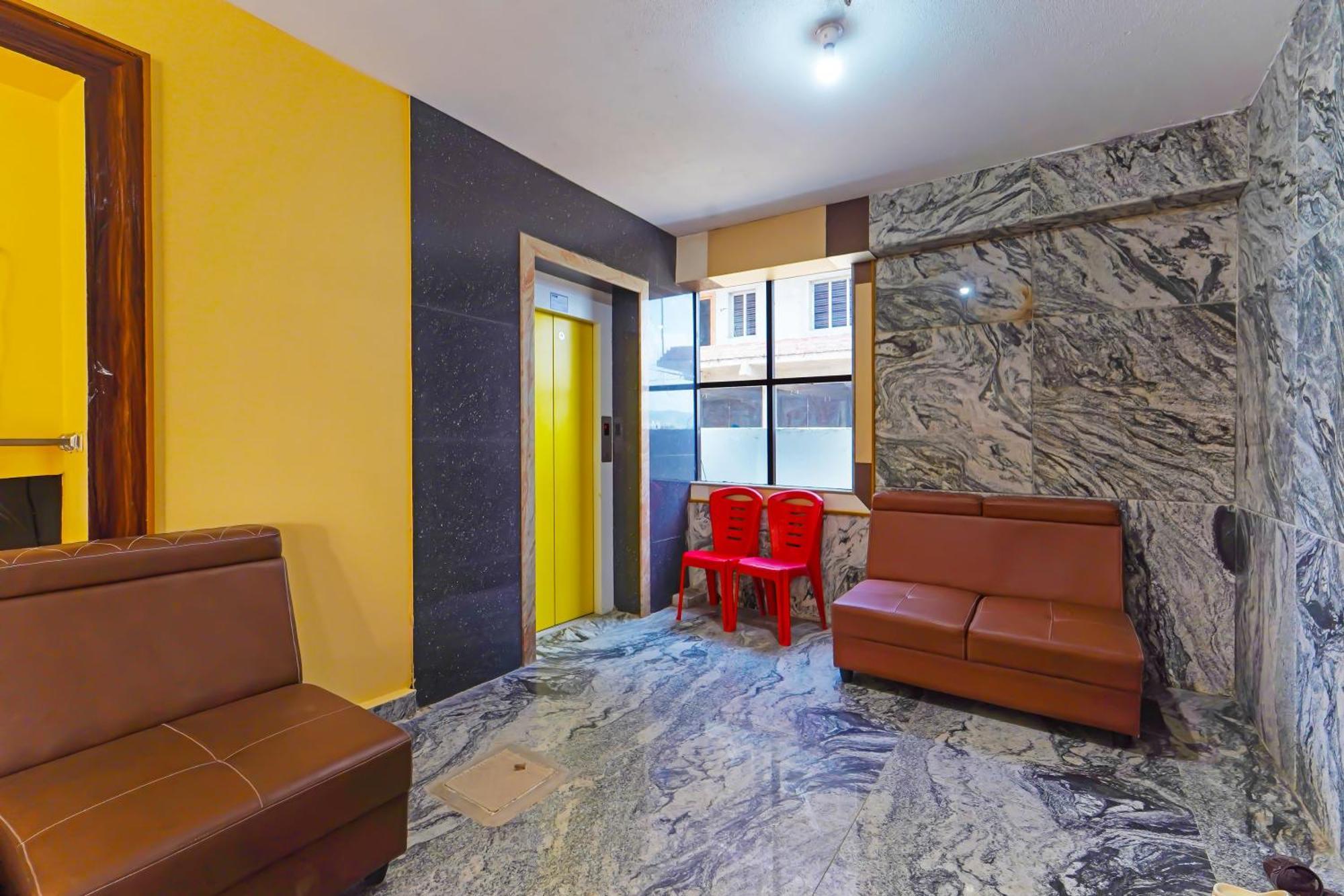 Hotel O Jayam Residency Tirupati Bagian luar foto