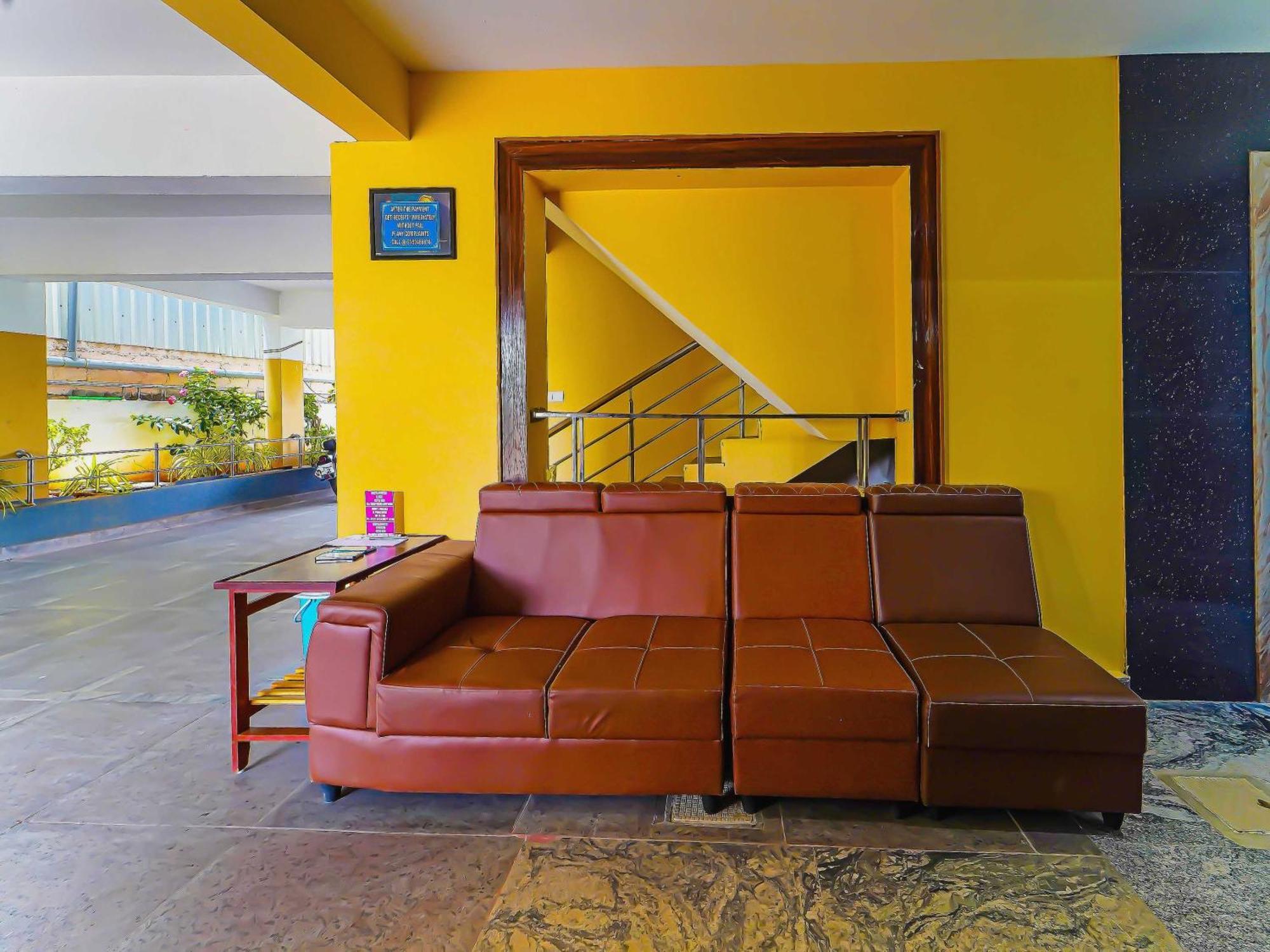 Hotel O Jayam Residency Tirupati Bagian luar foto