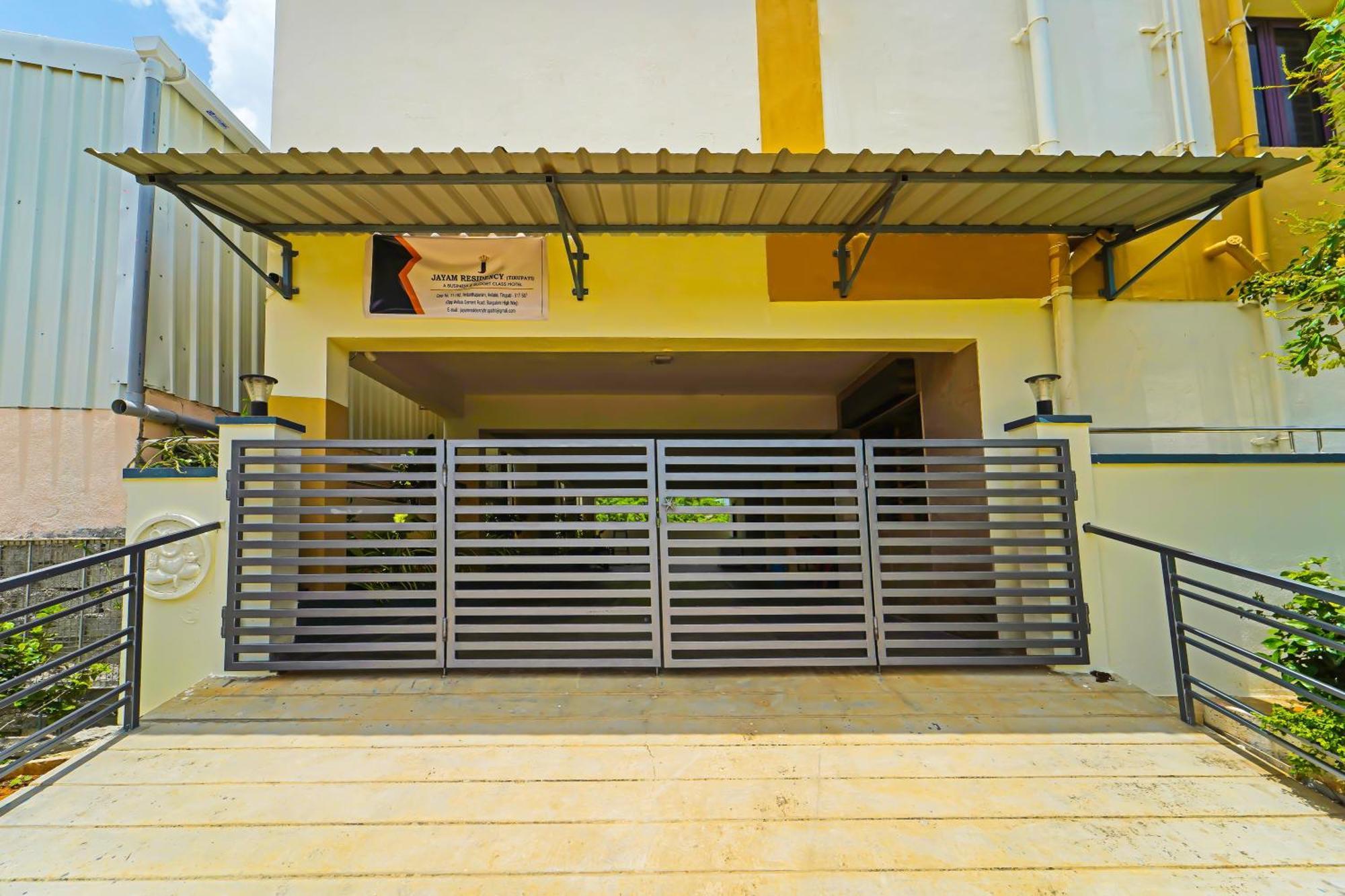 Hotel O Jayam Residency Tirupati Bagian luar foto